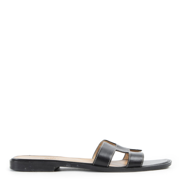 oran black sandals