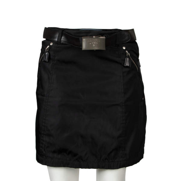 Prada Black Nylon Skirt with Belt - size M ○ Labellov Prada Black Nylon Skirt with Belt - size M ○ Labellov