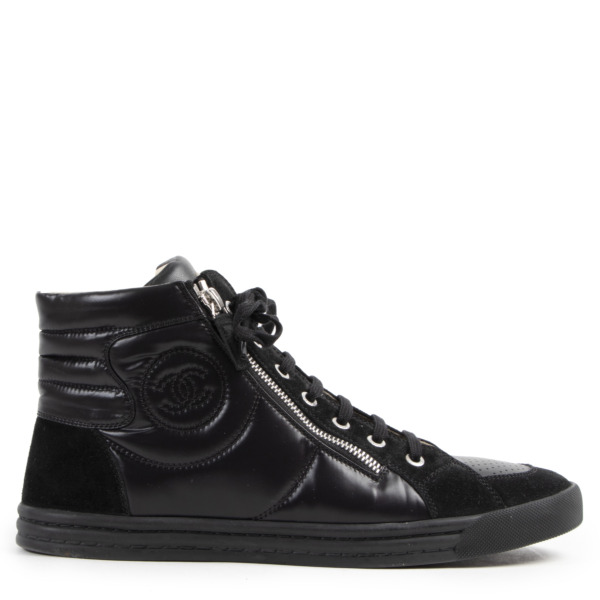 CHANEL グローブ Chanel Black Leather CC Double Zip High Top Sneakers - Size