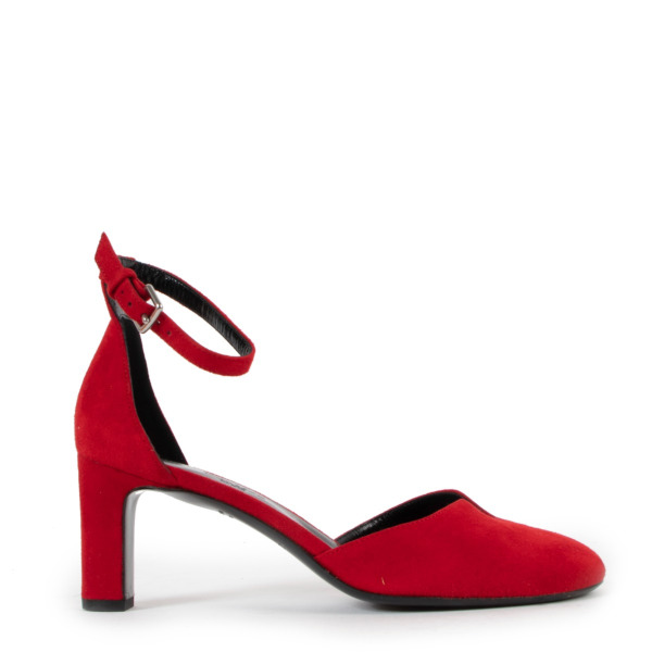 56_hermes_red_heels_1.jpg