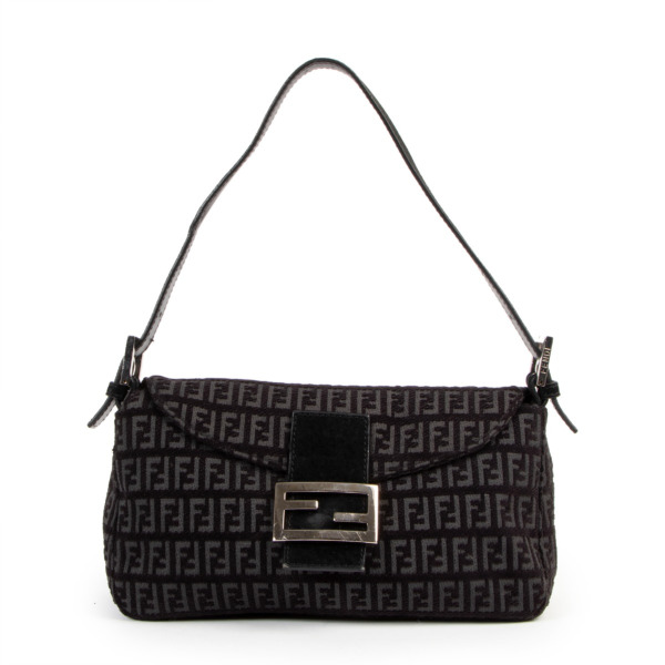 773_fendi_black_shoulder_bag_2