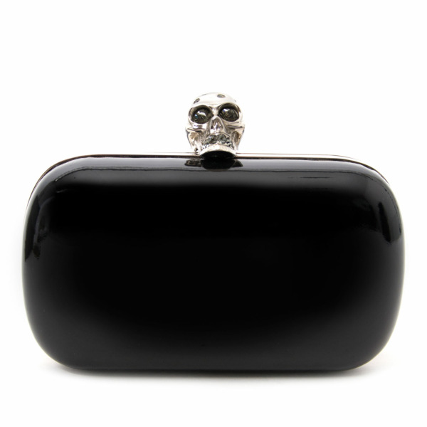 alexander-mcqueen-skull-clutch