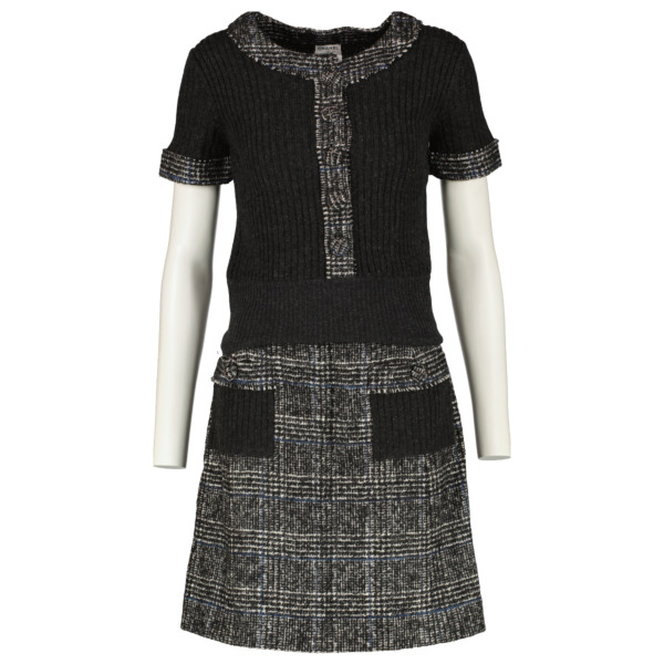 chanel_black_wool_set_front_fr