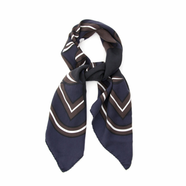 Hermès Silk Carré Scarf Horse Head Blue Labellov Buy and Sell Authentic