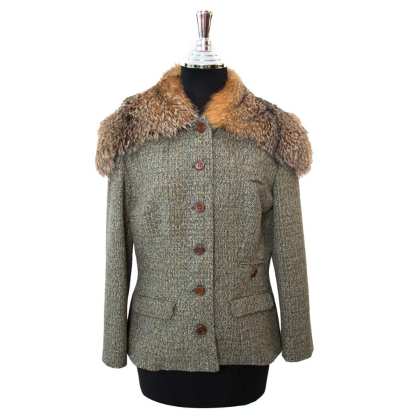 Miu Miu Tweed Blazer - Size: 38 ○ Labellov ○ Buy and Sell