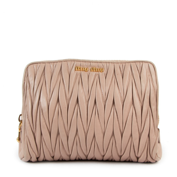 Miu Miu Nude Pink Matelassé Clutch ○ Labellov ○ Buy and