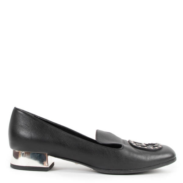 Gucci Black Leather Studded GG Loafers - Size 39 ○ Labellov