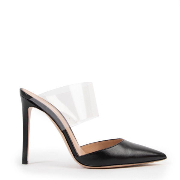 ll02005_gianvito_rossi_black_h