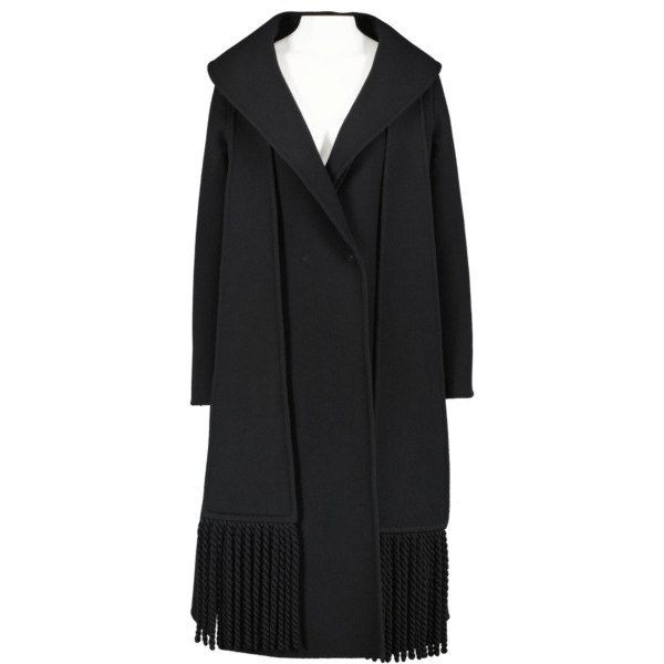 ll02379_fendi_black_coat_front