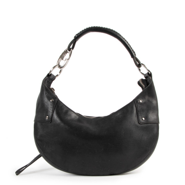 ll02513_gucci_black_leather_sh