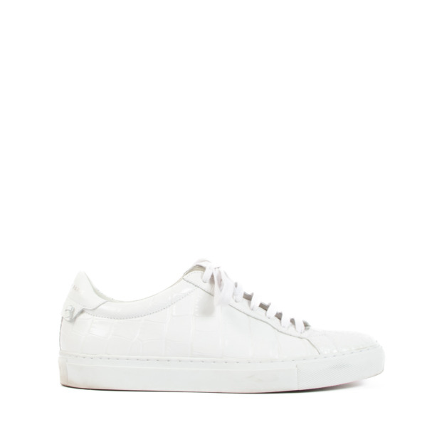 ll02730_givenchy_white_sneacke