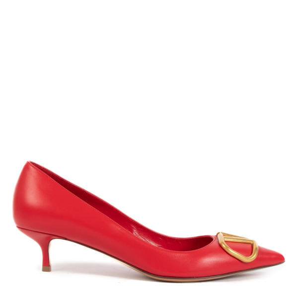 Valentino Garavani Bright Red Leather VLogo Pumps - size 38,5 Labellov ...