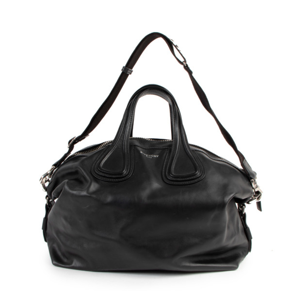 【GIVENCHY】　新品未使用　男女兼用　ブラック　エナメルバッグ ジバンシィ GIVENCHY 長財布 ブランドロゴ ロングフラップ