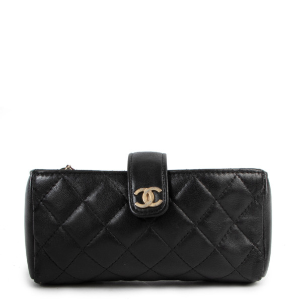 Chanel phone clutch shop