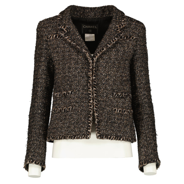 ll07950_chanel_black_and_white