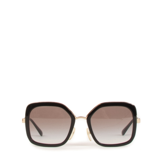 prada black square sunglasses