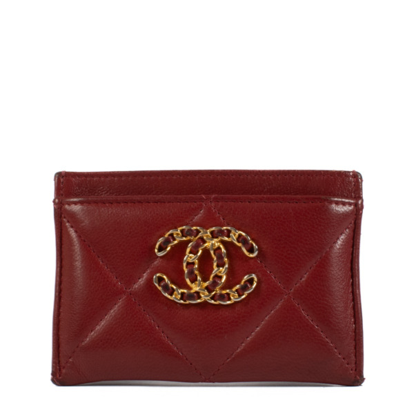 カードケース・名刺入れ Chanel Classic Card Holder Grained Calfskin & Gold Red Card Holders - Small Leather Goods — Fashion | CHANEL