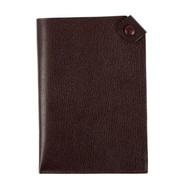 HERMES ブラウンレザー ケース Hermès Chocolate Brown Tarmac Passport Holder ○ Labellov ○ Buy
