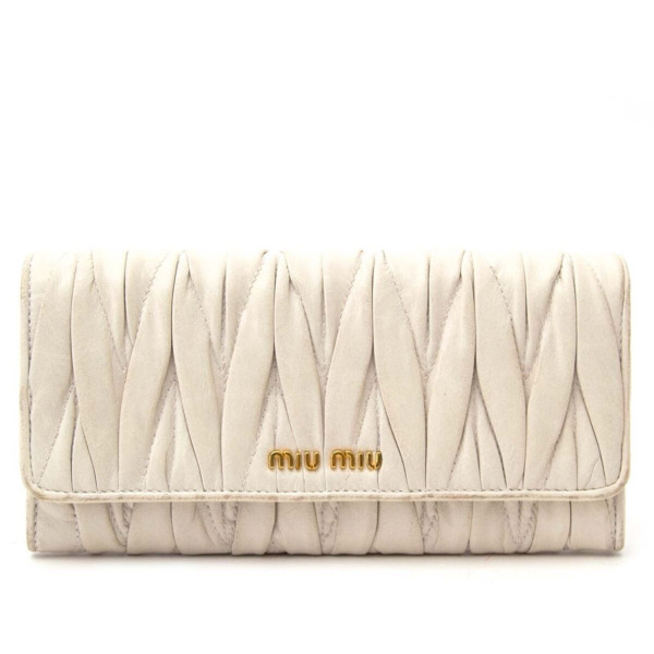miu-miu-beige-wallet-